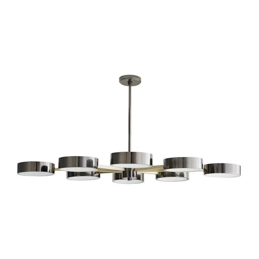 Eight-Light Brass Starburst Chandelier / Gold